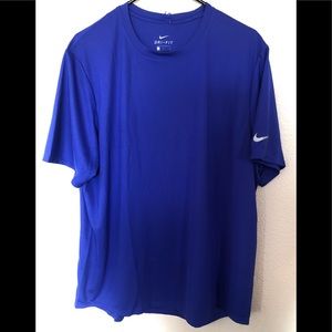 Mens Nike Dri-Fit Training Shirt. Size Large